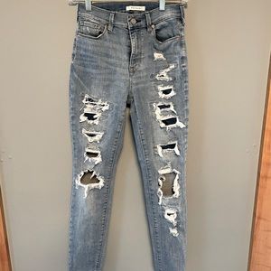 PacSun Distressed High Rise Jegging